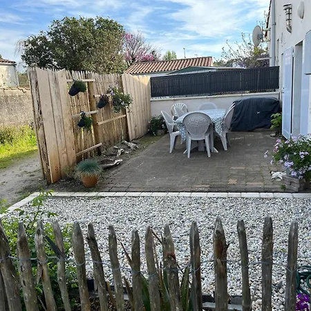 Maison Centre Du Village בית נופש Grand-Village-Plage